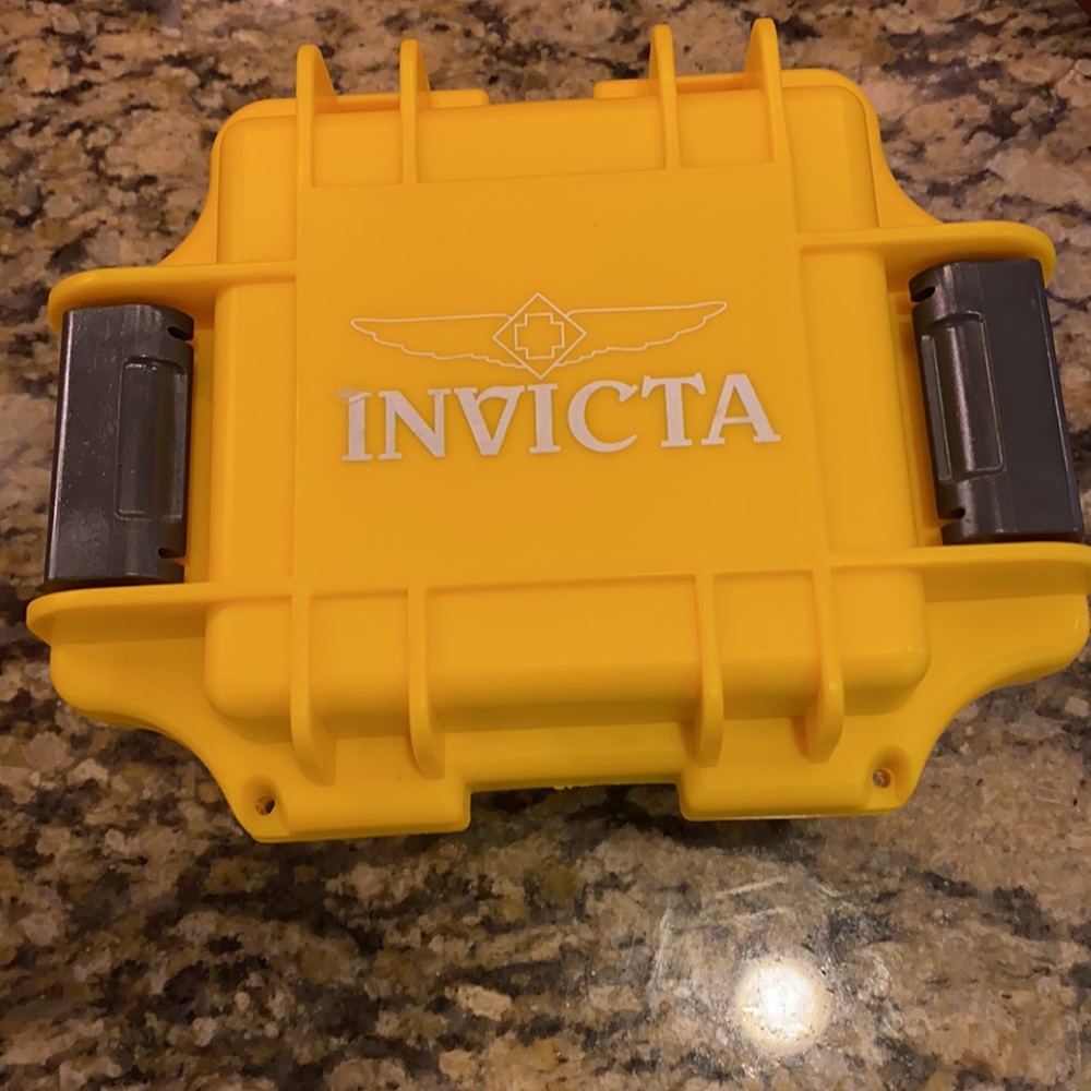 Invicta Aviator Watch - Picture 6 of 8